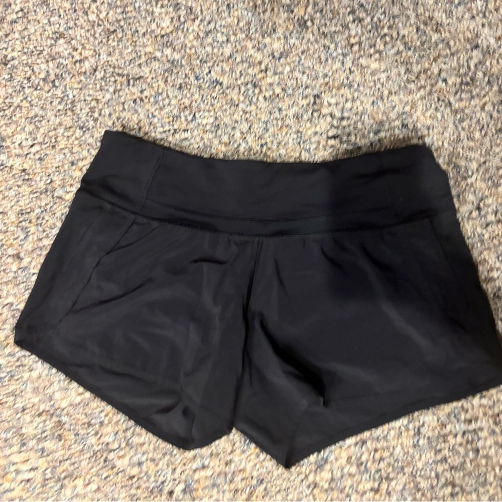 Lululemon Athletica Speed ups 2.5’’